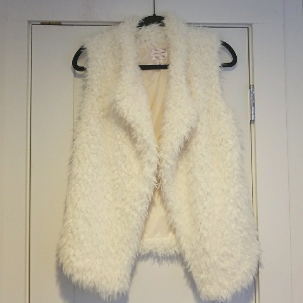 Melrose & Market Faux Fur Vest